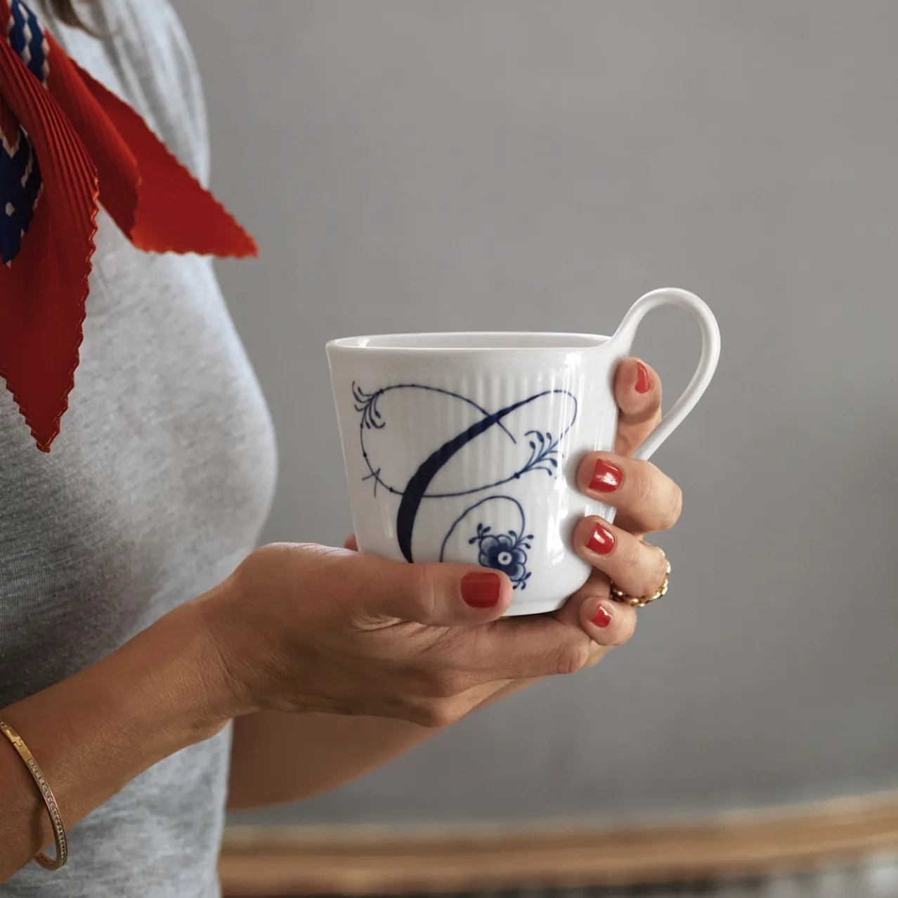 Alphabet Collection High Handle Cup, C, 33 cl