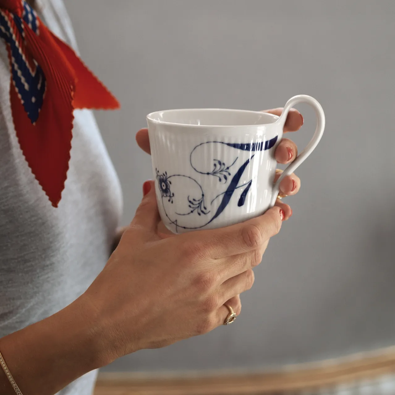 Alphabet Collection High Handle Cup, F, 33 cl