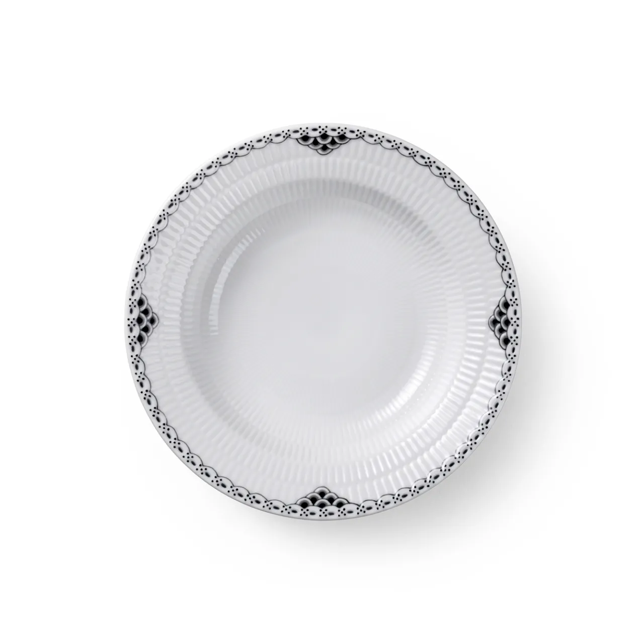 Black Lace Deep Plate, 21 cm