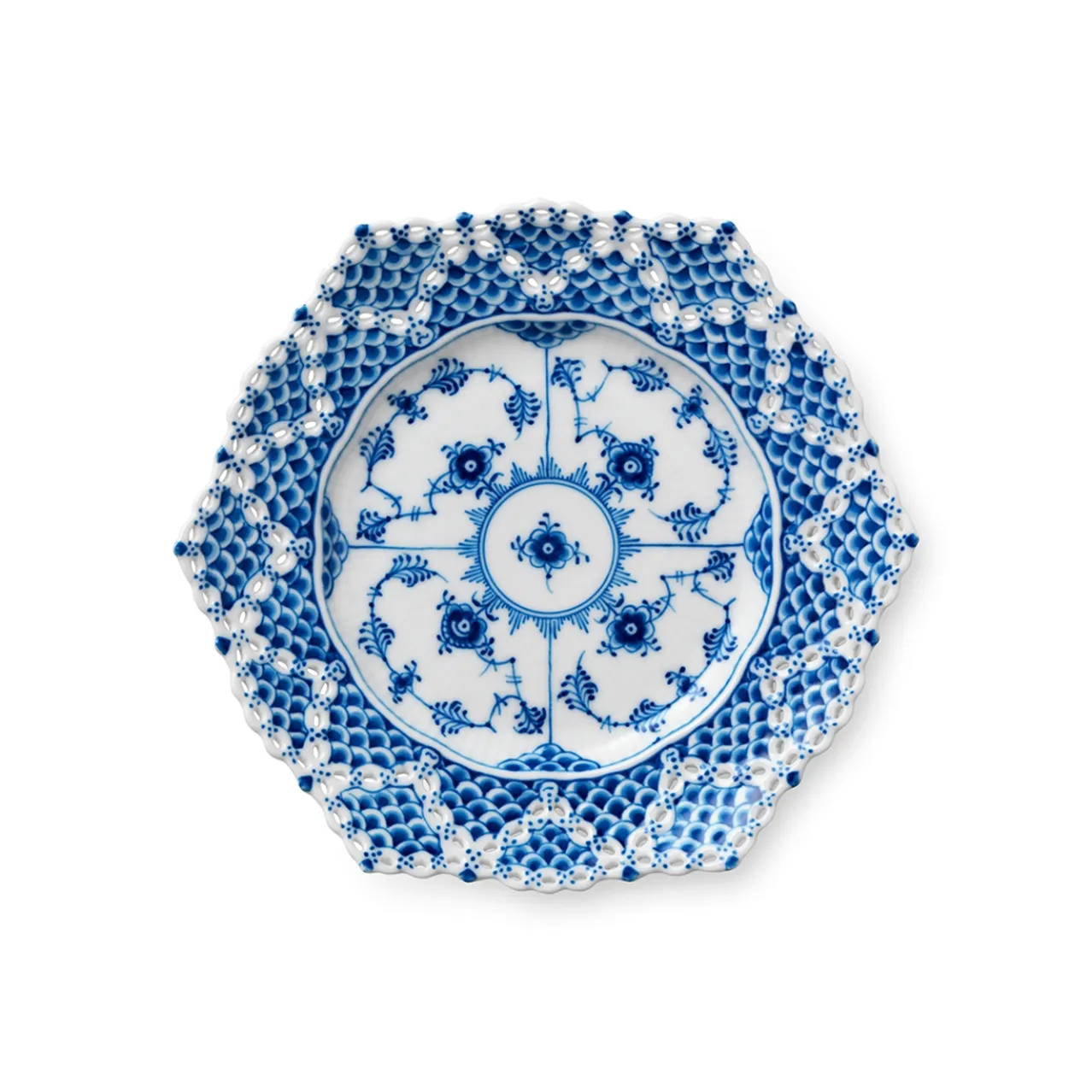 Blue Fluted Full Lace Plate with Double Lace Border, 21 cm