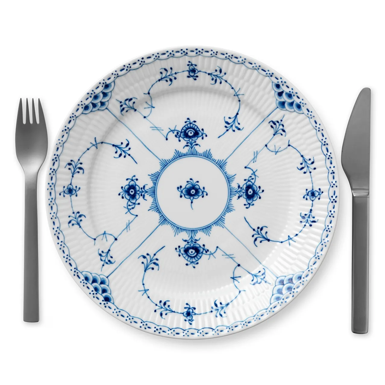 Blue Fluted Half Lace Plate, 25 cm