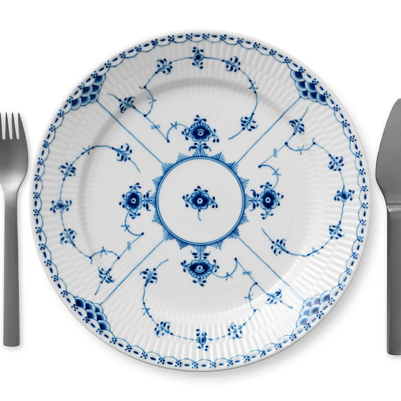 Blue Fluted Half Lace Plate, 27 cm
