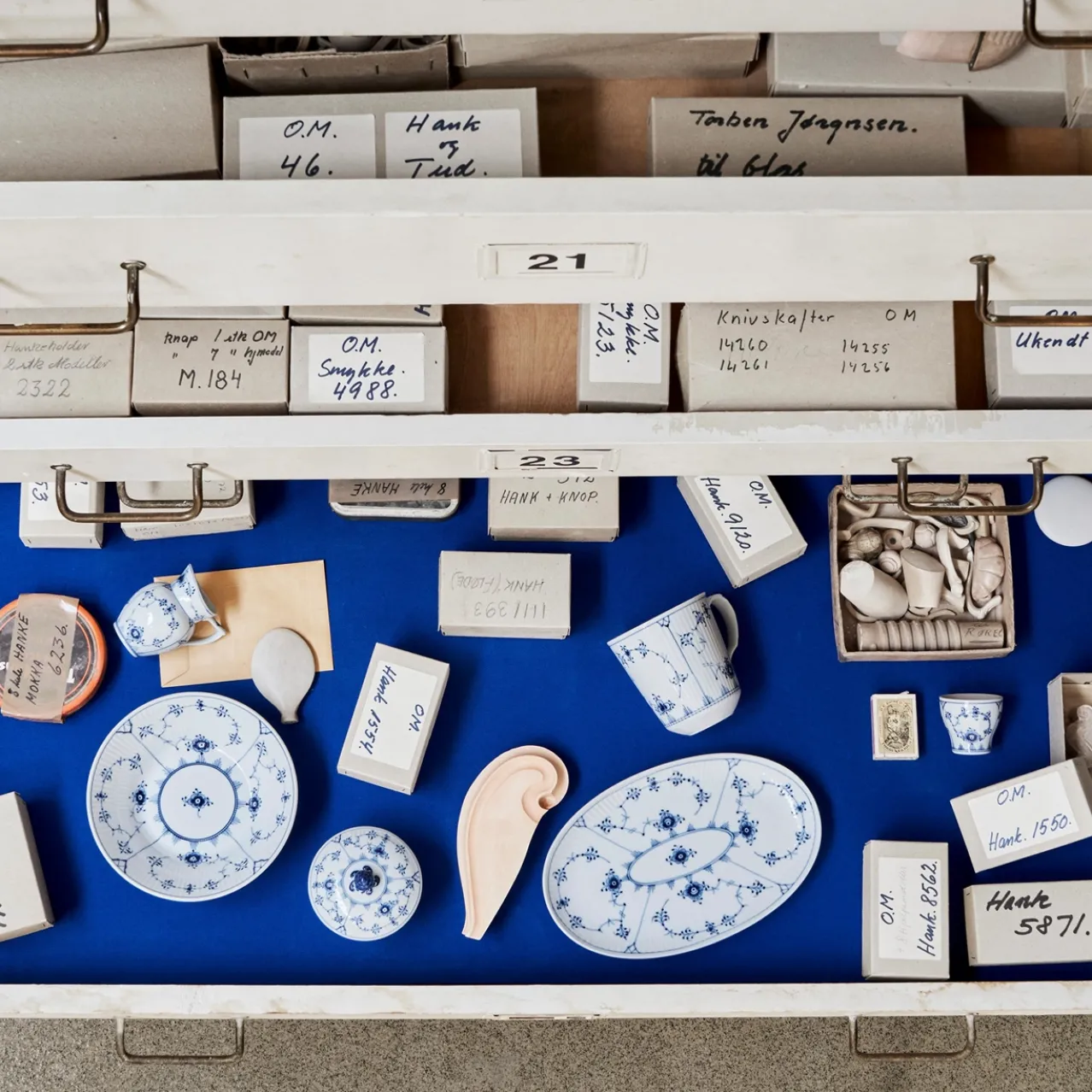 Blue Fluted Plain Cup, 38 cl, 2 pcs