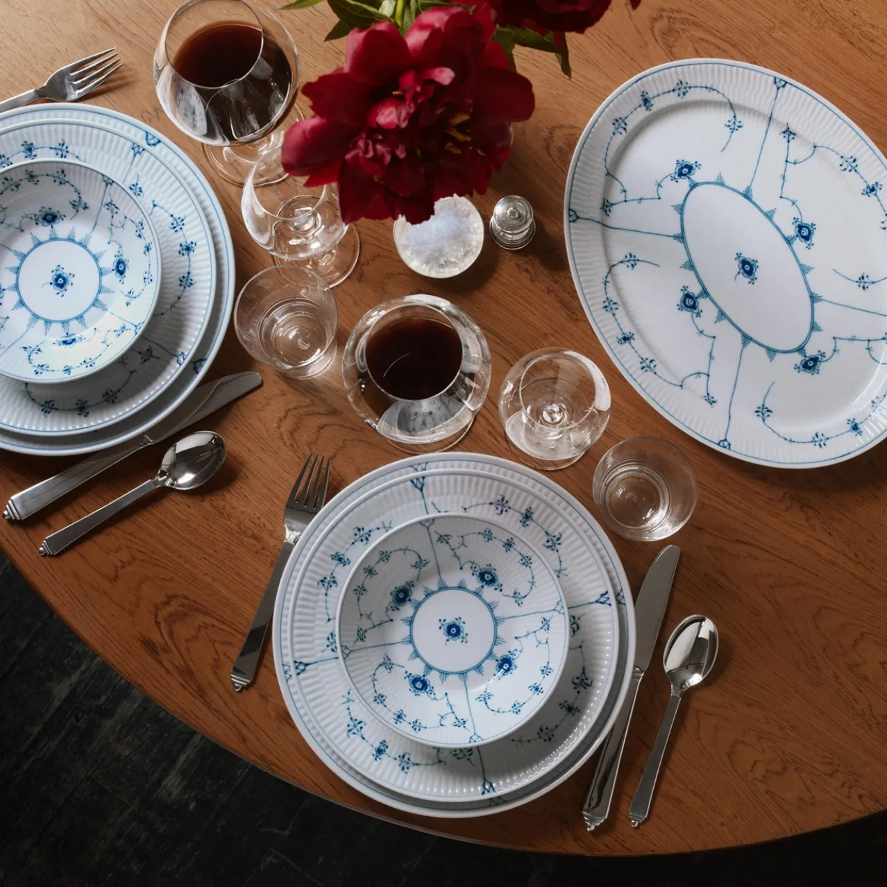 Blue Fluted Plain Plate, 25 cm