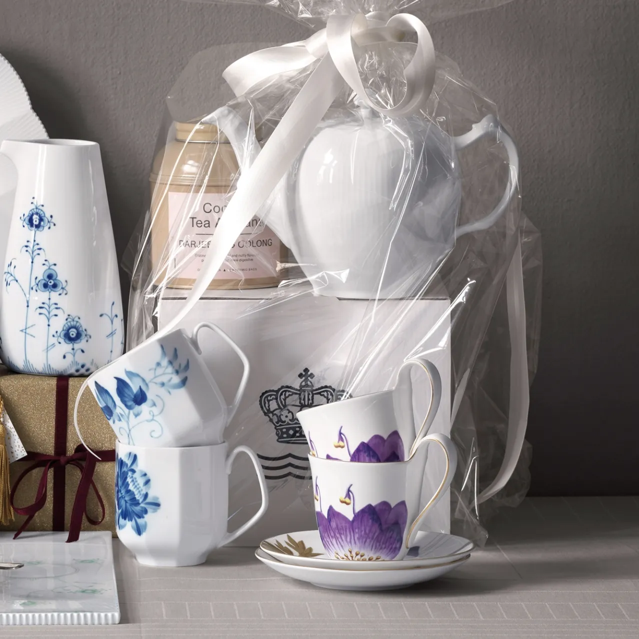 Flora High Handle Cup and Saucer, Pansy, 27 cl