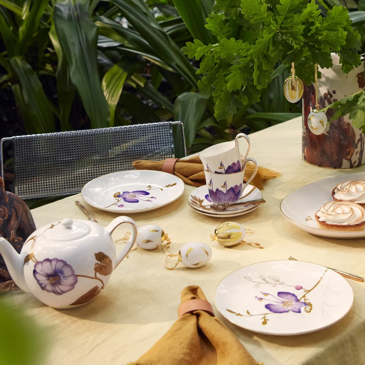 Flora High Handle Cup and Saucer, Pansy, 27 cl