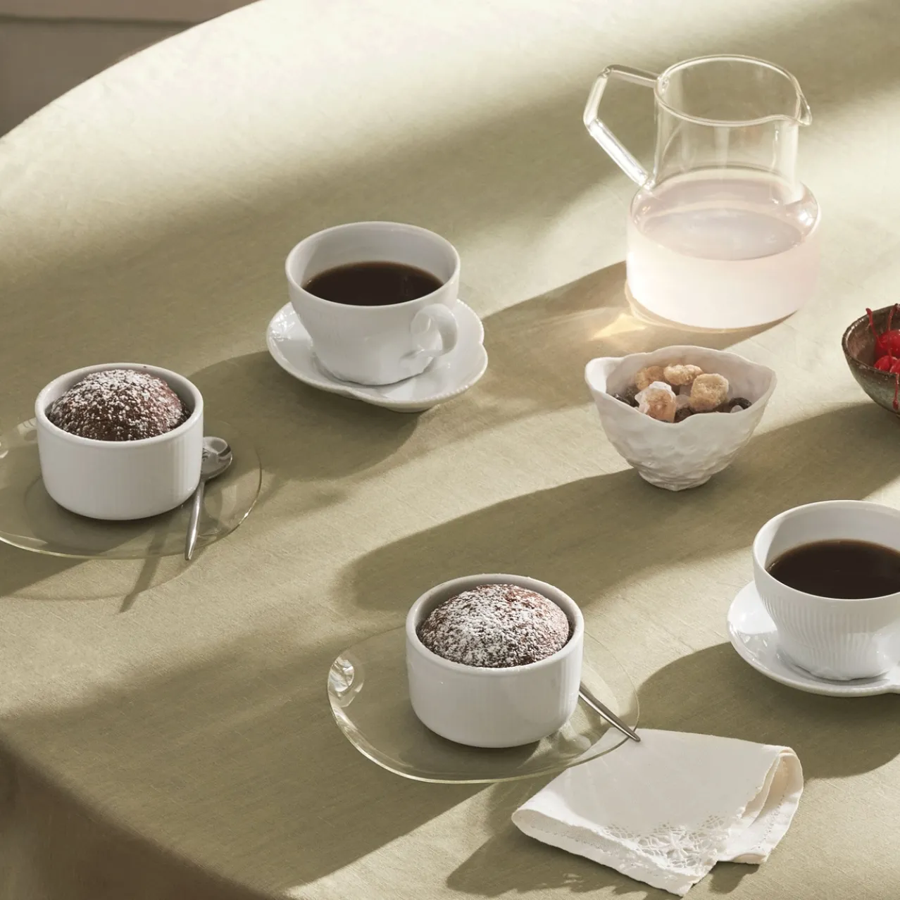 White Fluted Étagère, 5 layers