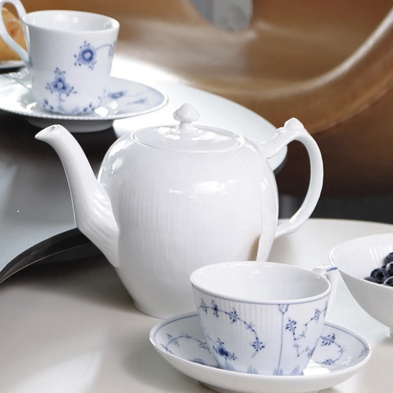 White Fluted Teapot, 100 cl