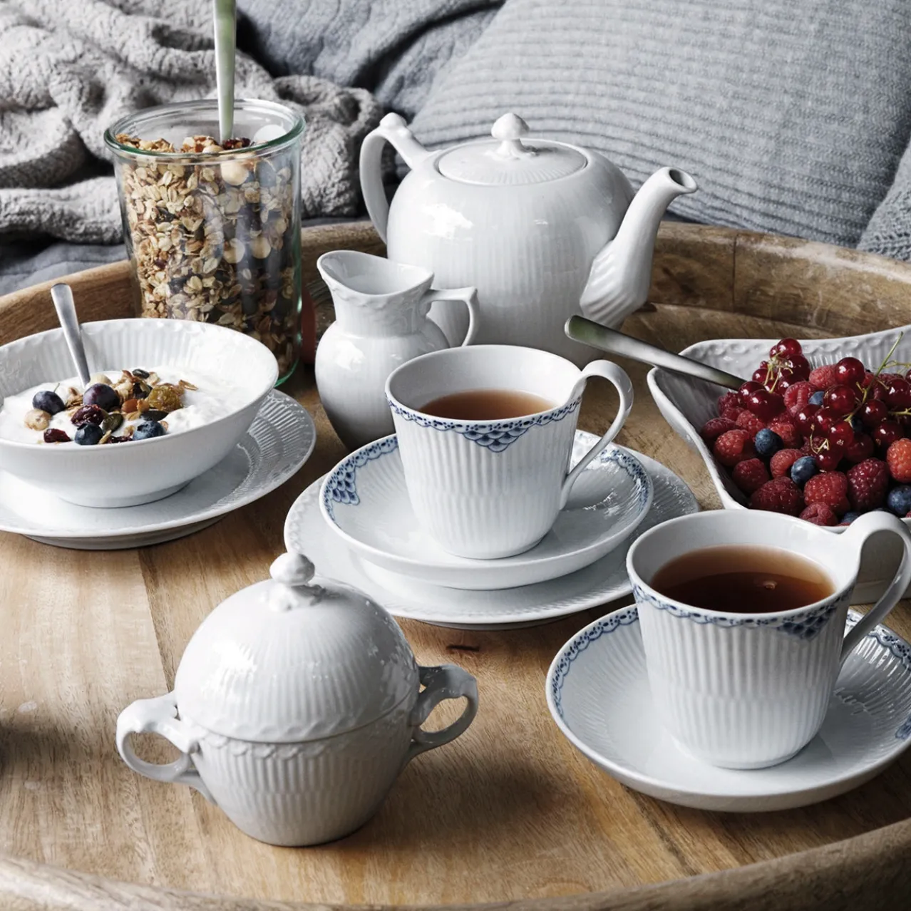 White Fluted Teapot, 100 cl